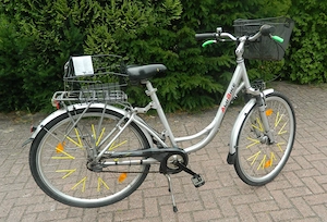  28 Zoll Damenrad aus Alu   Top Zustand, verkehrssicher & viele Neuteile!