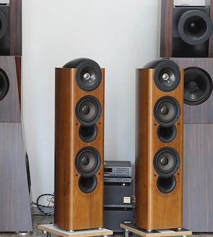 KEF Reference 203 2 Loudspeaker