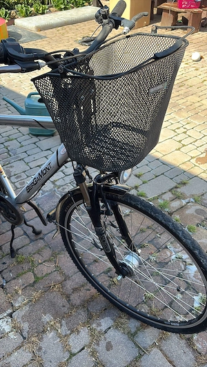 Bergamont Satelite Trekkingrad mit Rücktrittbremse und 2 Einkaufskörbe  Bild 3