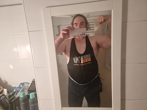 Reifer Gentleman Skorpion sucht etwas Aufregung und geilen Sex 