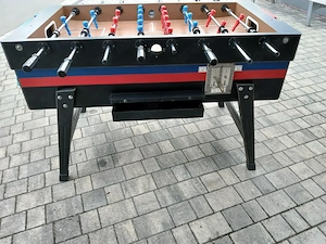 Löwen Kicker Tischfussball Kneipenkicker Top mit Münzer