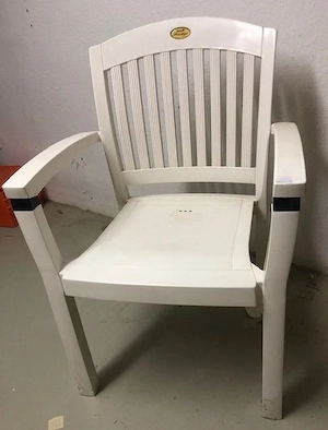 stabiler eleganter Balkonstuhl