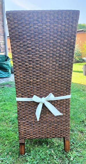 6 hochwertige Rattan Stühle 