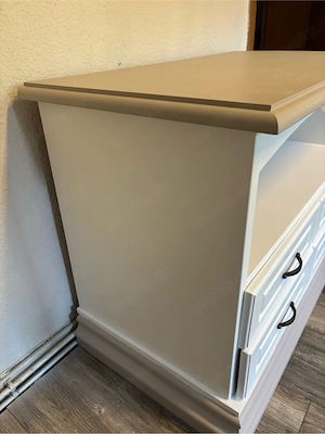 wunderschöne Kommode in beige weiss