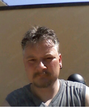 Suche eine Frau für erotische Spiele