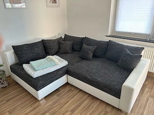 Couch in weiß grau