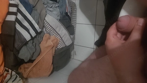 Ich und mein bekannter suchen eine dicke oder fette oder mollige Domina für sex treffen in Lübeck in