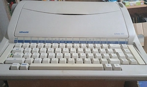 elektrische Schreibmaschine 