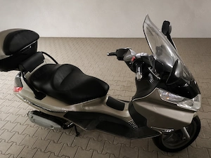 Piaggio X8 125ccm TÜV bis 05 28 15PS