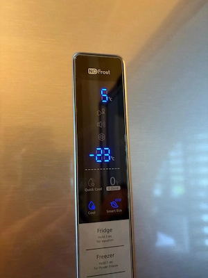 Kühlgefrierschrank