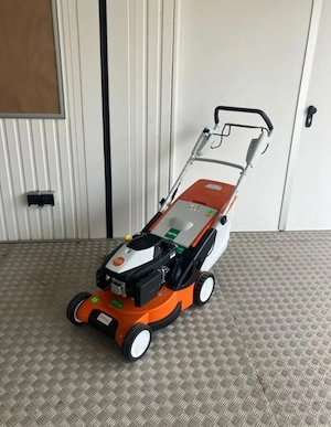Stihl RM 545 VE Rasenmäher