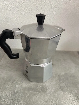 Original Bialetti Moka Express Espressokocher   Klassiker aus Aluminium