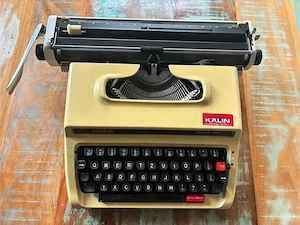 Brother Deluxe 1613 Schreibmaschine