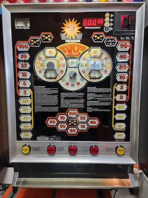 Spielautomat   Geldspielautomat Ur-Disc von Merkur    LESEN !!