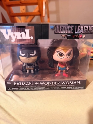 DC Batman Bundle   Funko Vynl., Puzzle & Batman OVP