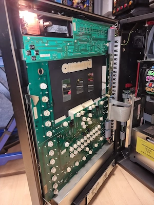 Spielautomat   Geldspielautomat Dynamic von Bally Wulff         Bild 5