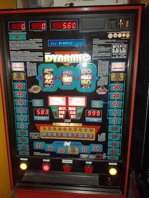 Spielautomat   Geldspielautomat Dynamic von Bally Wulff   