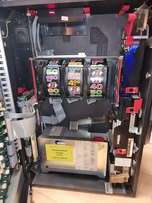 Spielautomat   Geldspielautomat Dynamic von Bally Wulff         Bild 4