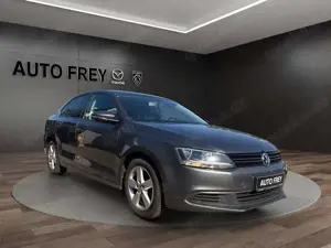 Volkswagen Jetta 105PS Comfortline ALLWETTERREIFEN+EPH+KLIMA+NAVI+R