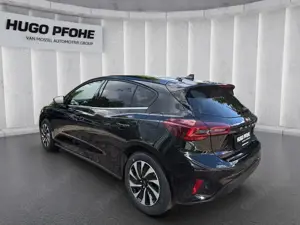 Ford Focus Titanium Edition Limousine Automatik  Panoramadac
