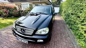 Mercedes-Benz ML 270 CDI Final Edition  Schiebedach AHk Bose Großes Com