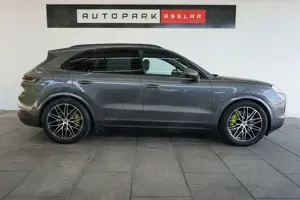 Porsche Cayenne S E-Hybrid 2025/
