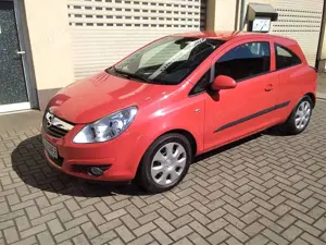 Opel Corsa Edition AT KLIMA SHZ NSW MP3