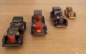 Handfertige Vintage Holzautos Oldtimer