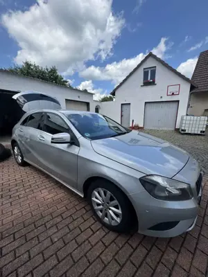 Mercedes-Benz A 180 A 180 BlueEfficiency (176.042)