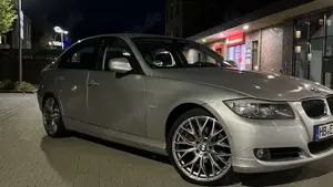 BMW 320 320i Aut.