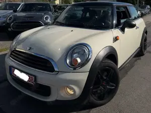 MINI One One,1 Jahr Garantie, Scheckheft gepflegt,