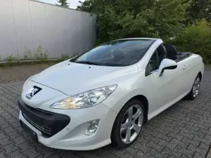 Peugeot 308 Platinum Cabrio Perl White Automatik Vollausstattung