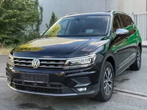 Volkswagen Tiguan Allspace Comfortline*7Sitzer*Panorama*LED