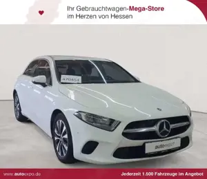 Mercedes-Benz A 200 A 200d 4M 8G-Progressive Navi KAM MBUX