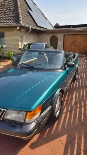 Saab 900