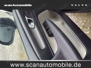 Volvo XC40 XC 40 Ultra Dark 2WD Bluetooth LED Vollleder Klima
