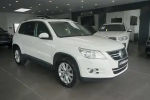 Volkswagen Tiguan Sport  Style 4Motion+NAVI+PANO+AHK+SIZTHEIZUNG