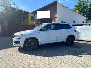 Skoda Karoq Sportline 4x4 Kamera AHK  4x Sitzh.