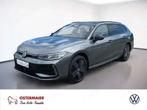 Volkswagen Passat Variant R-LINE BLACK STYLE 1.5TSI eHYBRID.DSG.MATRIX.NAVI.