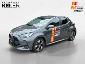 Toyota Yaris - 1.5 L HYBRID  TEAMPLAYER ACC AUT Kam. LM