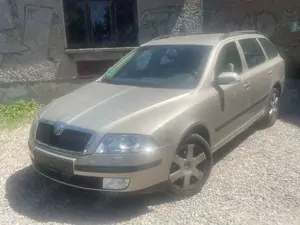 Skoda Octavia CombiElegance*1.Hand*Automatik*Klima*PDC
