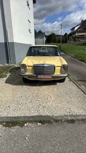 Mercedes-Benz W 114/115 Strich-Acht