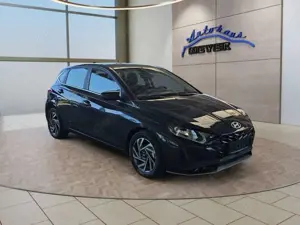 Hyundai i20 1.0 T-GDI 16*Alu/Navi/Kamera/Pdc    **
