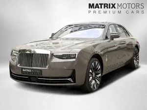 Rolls-Royce Ghost Series ll Theatre Picnic BeSpoke Massage