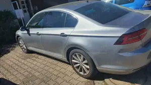Volkswagen Passat 1.8 TSI (BlueMotion Technology) DSG Highline