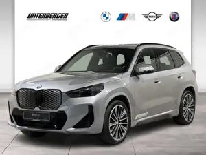 BMW iX1 eDrive20 M Sport Pro DA+ PA+ AHK HUD HK Pano