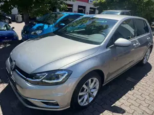 Volkswagen Golf VII Lim. Highline LED+ACC+Tempomat