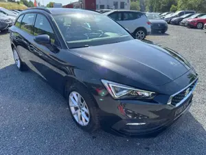 SEAT Leon ST 2.0 TDI *STYLE*PDCHI+VO+PARK-ASSIST*VOLL