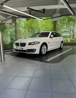 BMW 525 525d Touring Aut. Luxury Line