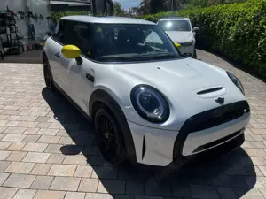 MINI Cooper SE Leder Pano HUD Navi LED KAM H/K  KOM